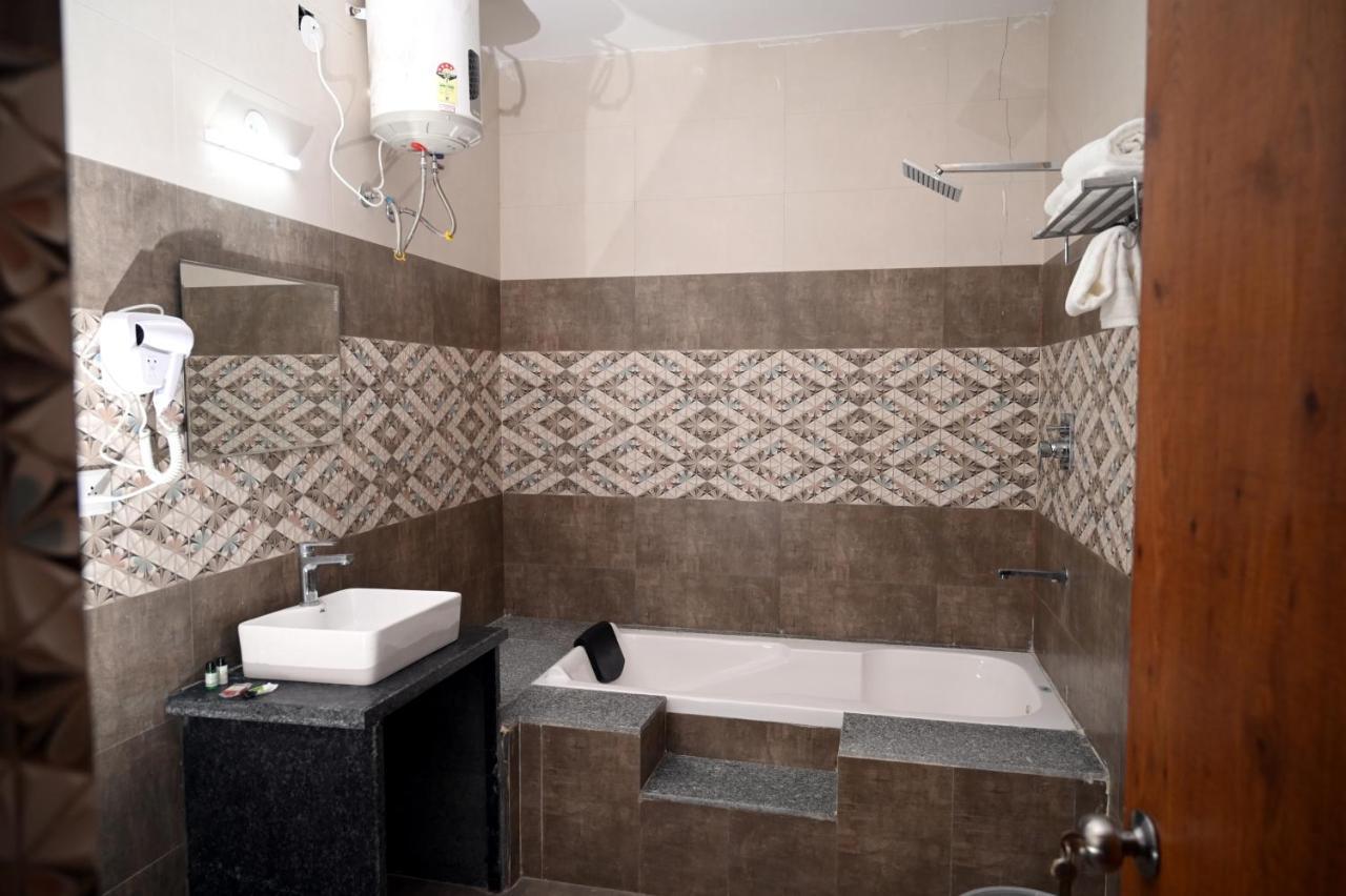 Hotel Singla Residency Kangra Luaran gambar